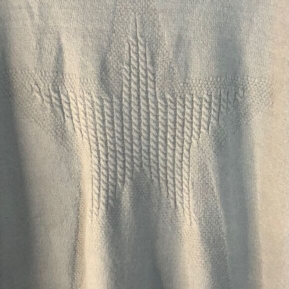 Wit & Wisdom gray Women’s Sweater with star, Women’s Gray Sweater, size medium - Picture 2 of 6